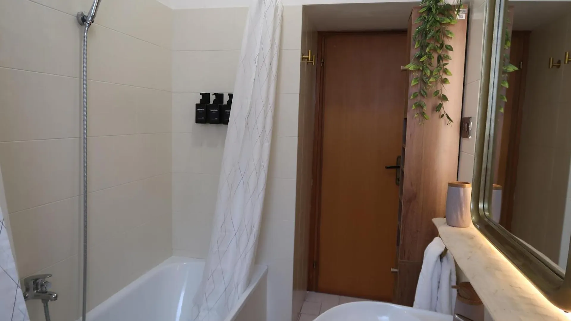 شقة Casa Giuliva تشيزينا